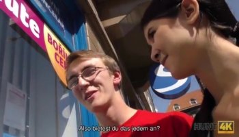 Студентка решила переспать с черным соседом